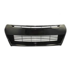 Front Bumper Grill w/ Chrome Molding